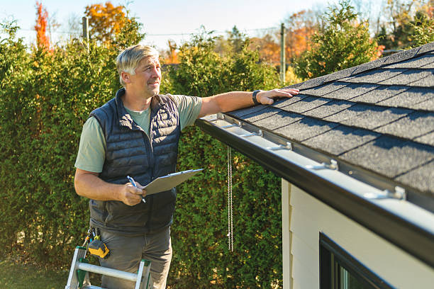 Professional Roof Repair technician working in Castle Point, MO